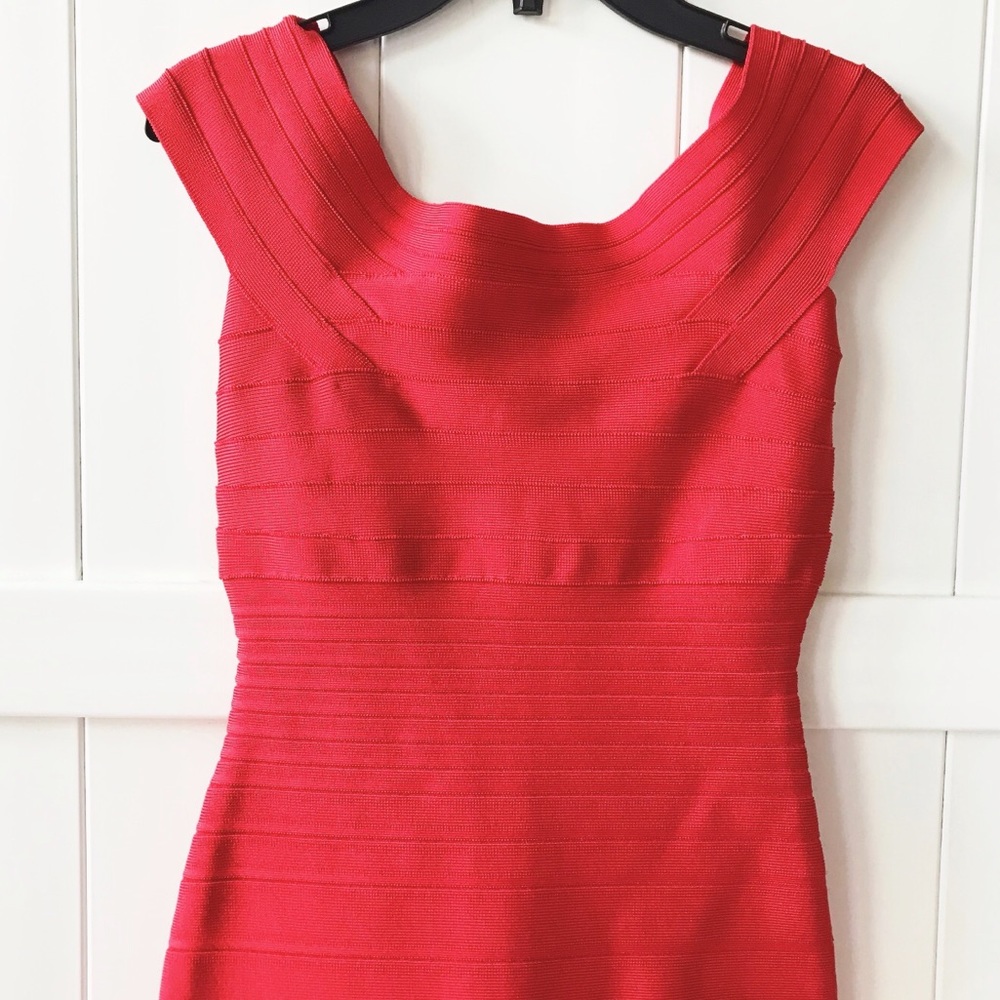 NWOT Hervé Léger Coral Bodycon Dress - Picture 9 of 16